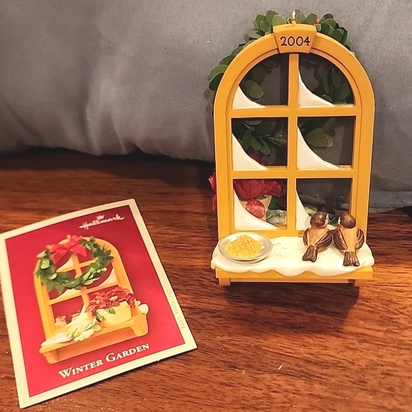 Hallmark Keepsake Ornament 2004 Winter Garden collectible NWT NIB - Picture 1 of 9